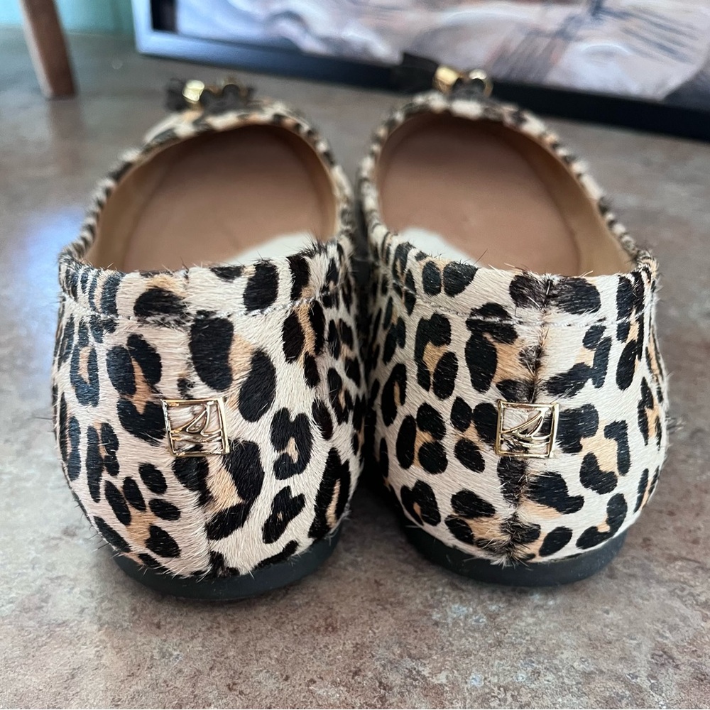 Sperry brand flats